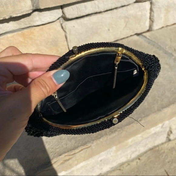 BLACK Vintage beaded embroidered hand mini purse - Picture 4 of 5